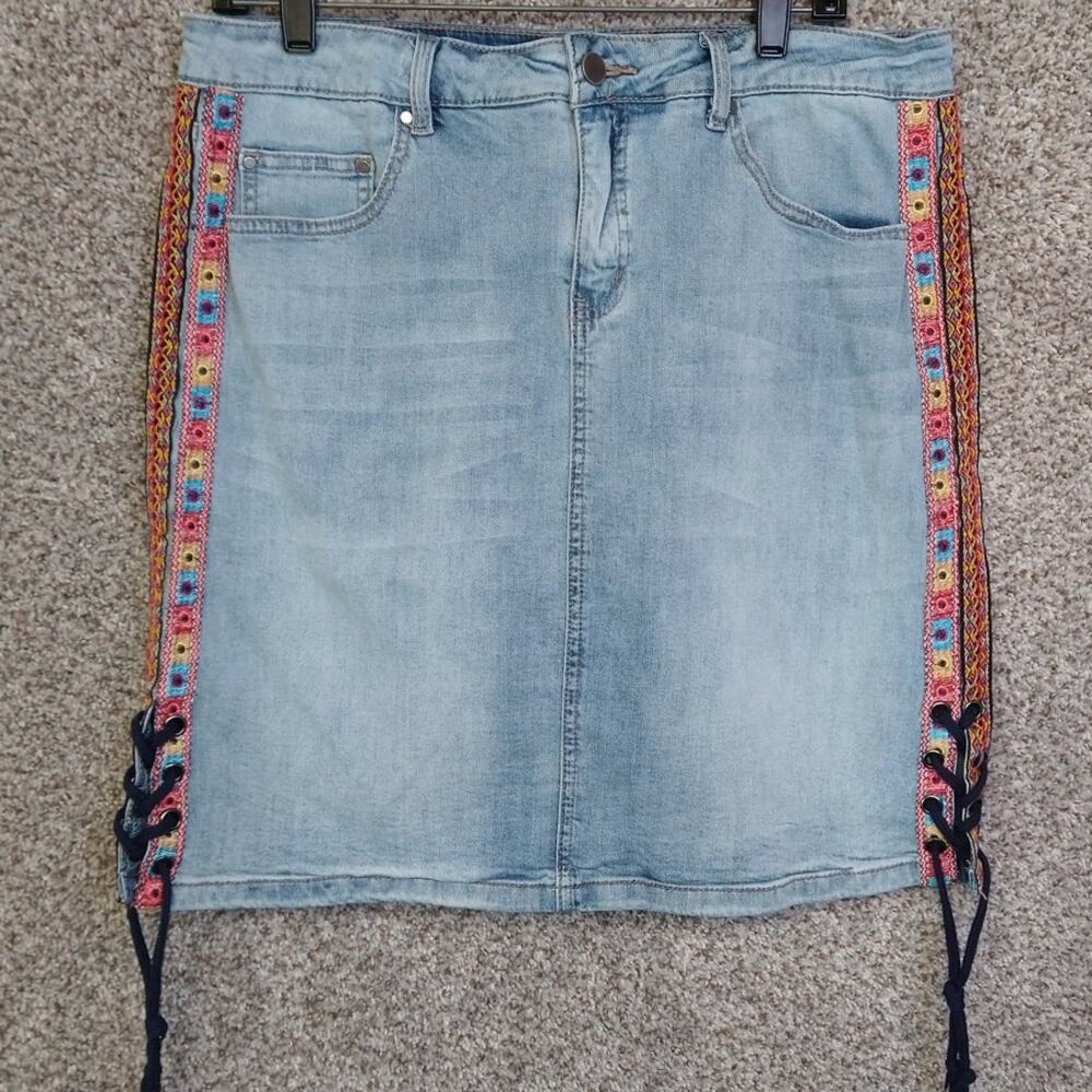 Tru Luxe Jeans Light Blue Denim Midi Skirt with Multicolor Side Trim